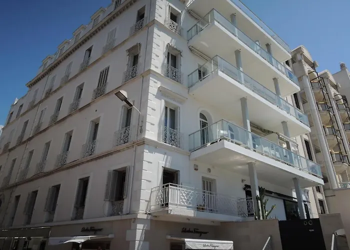 Acci Croisette Apartamento *